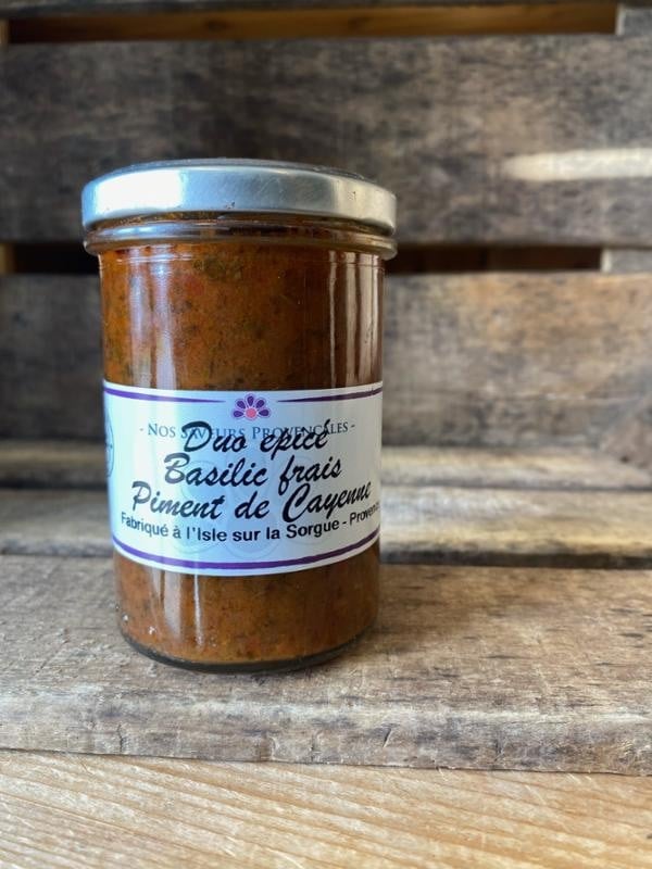 Spicy Duo Fresh Basil Cayenne Pepper
